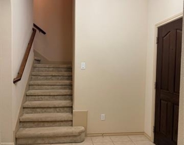 1716 Deer Crossing Drive - Photo Thumbnail 2