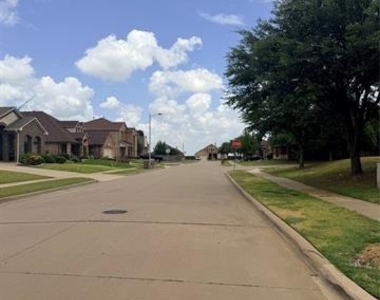 1716 Deer Crossing Drive - Photo Thumbnail 39
