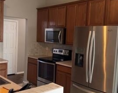 1117 Hidden Glade Drive - Photo Thumbnail 12