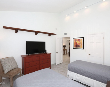 8095 E Via Del Desierto -- - Photo Thumbnail 16