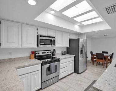 8095 E Via Del Desierto -- - Photo Thumbnail 3