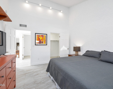 8095 E Via Del Desierto -- - Photo Thumbnail 17