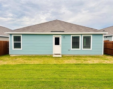 5816 Crystal Water Way - Photo Thumbnail 18