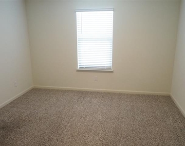 13832 Musselshell Drive - Photo Thumbnail 23