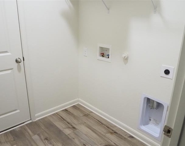 13832 Musselshell Drive - Photo Thumbnail 31