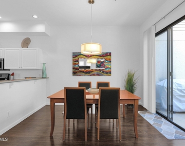 8270 N Hayden Road - Photo Thumbnail 9
