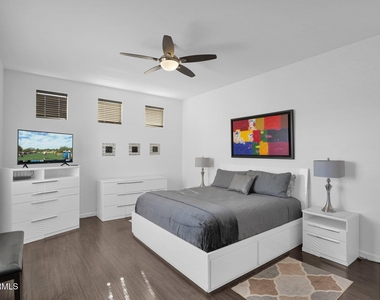 8270 N Hayden Road - Photo Thumbnail 20