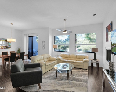8270 N Hayden Road - Photo Thumbnail 7