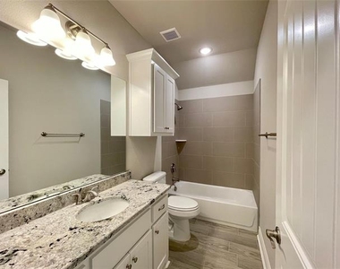 705 Tippit Lane - Photo Thumbnail 9