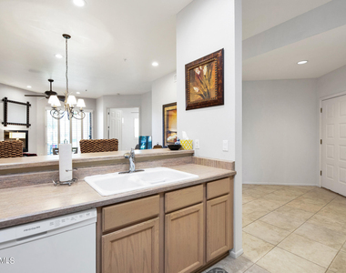 8270 N Hayden Road - Photo Thumbnail 8