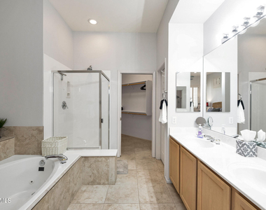 8270 N Hayden Road - Photo Thumbnail 13