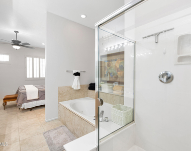 8270 N Hayden Road - Photo Thumbnail 15