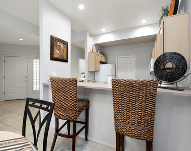 8270 N Hayden Road - Photo Thumbnail 6