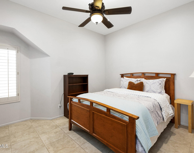 8270 N Hayden Road - Photo Thumbnail 17
