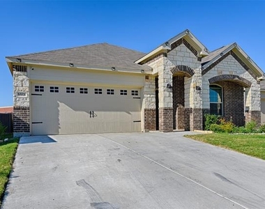 5513 Brahma Trail - Photo Thumbnail 1