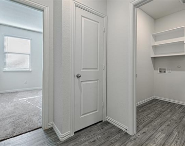 5513 Brahma Trail - Photo Thumbnail 11