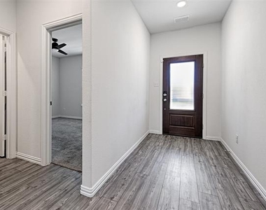 5513 Brahma Trail - Photo Thumbnail 4