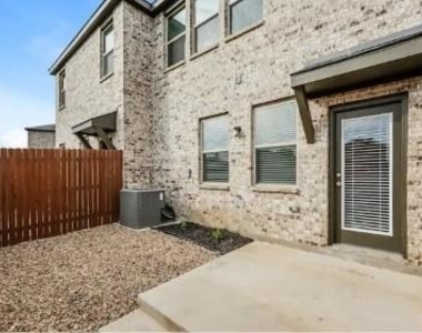 826 Bonnet Trail - Photo Thumbnail 10