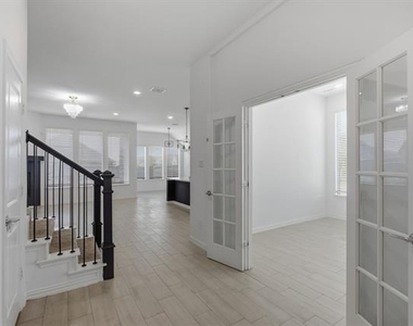 700 Pistachio Parkway - Photo Thumbnail 15