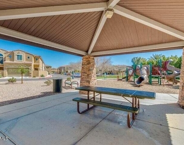 1367 S Country Club Drive - Photo Thumbnail 23