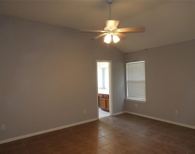 4705 Brookridge Avenue - Photo Thumbnail 4