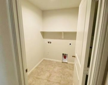 10333 Fort Belknap Trail - Photo Thumbnail 18