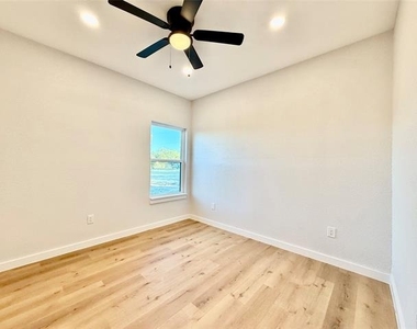 308 Sw 14th Street - Photo Thumbnail 16