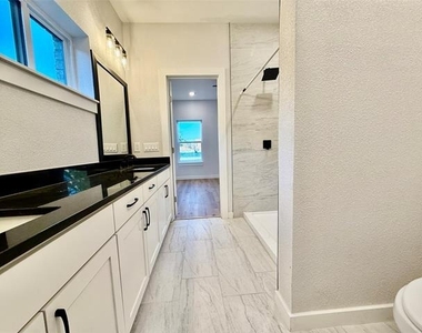 308 Sw 14th Street - Photo Thumbnail 23