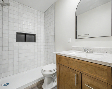 828 W Central Avenue - Photo Thumbnail 11