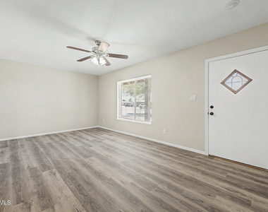 828 W Central Avenue - Photo Thumbnail 5
