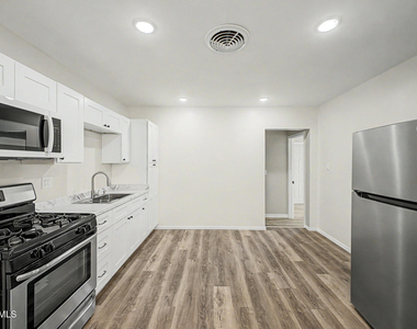 828 W Central Avenue - Photo Thumbnail 4