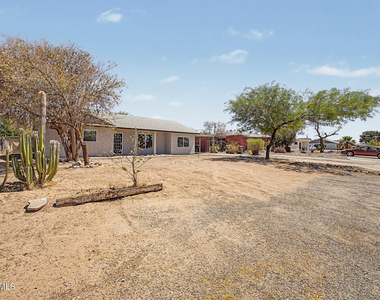828 W Central Avenue - Photo Thumbnail 1