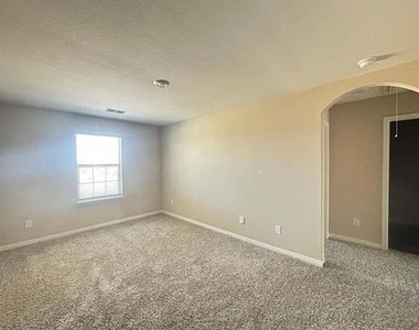 3237 Bowen Street - Photo Thumbnail 10
