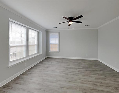 1032 E Leuda Street - Photo Thumbnail 10
