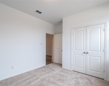 3804 Chicory Court - Photo Thumbnail 26