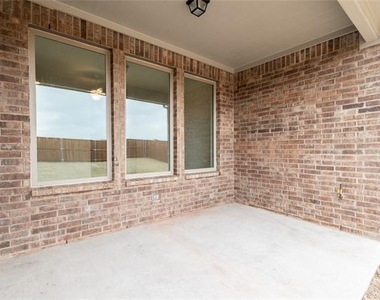 3804 Chicory Court - Photo Thumbnail 35