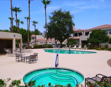 8270 N Hayden Road - Photo Thumbnail 24