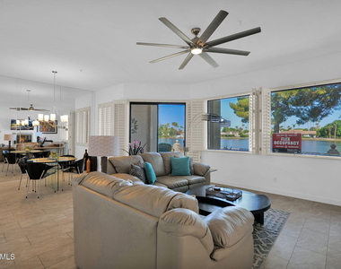 8270 N Hayden Road - Photo Thumbnail 8