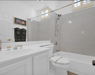 8270 N Hayden Road - Photo Thumbnail 15