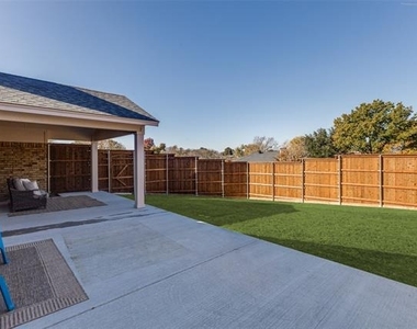 505 Wildwood Terrace - Photo Thumbnail 21