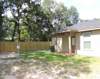 163 Lake Creek Drive - Photo Thumbnail 17