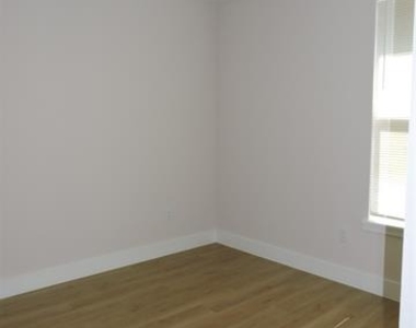163 Lake Creek Drive - Photo Thumbnail 10