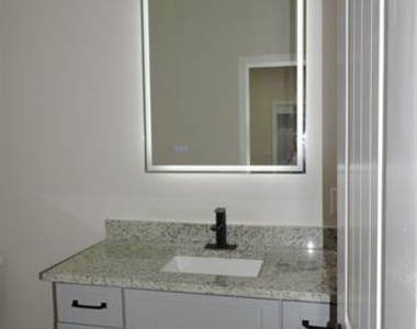 163 Lake Creek Drive - Photo Thumbnail 8