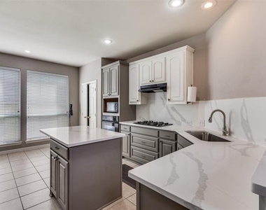 1620 Nicklaus Court - Photo Thumbnail 11