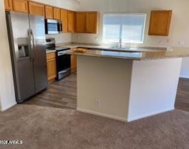 16640 S 25th Street - Photo Thumbnail 2