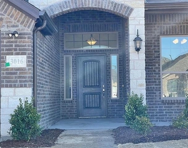 3016 Bobcat Drive - Photo Thumbnail 1