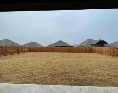 3016 Bobcat Drive - Photo Thumbnail 24