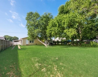 219 Red Wing Drive - Photo Thumbnail 15