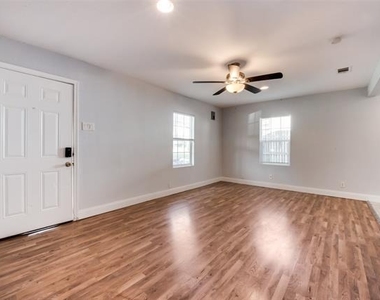 219 Red Wing Drive - Photo Thumbnail 2