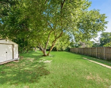 219 Red Wing Drive - Photo Thumbnail 14